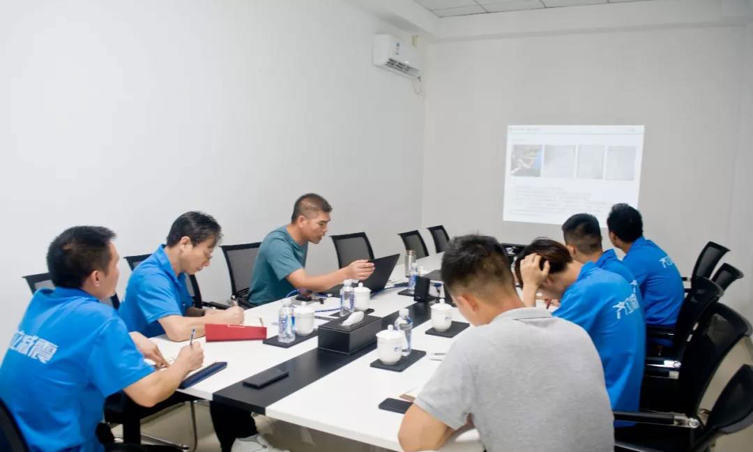 How to adjust the motorcycle shock absorber to achieve the best control effect?